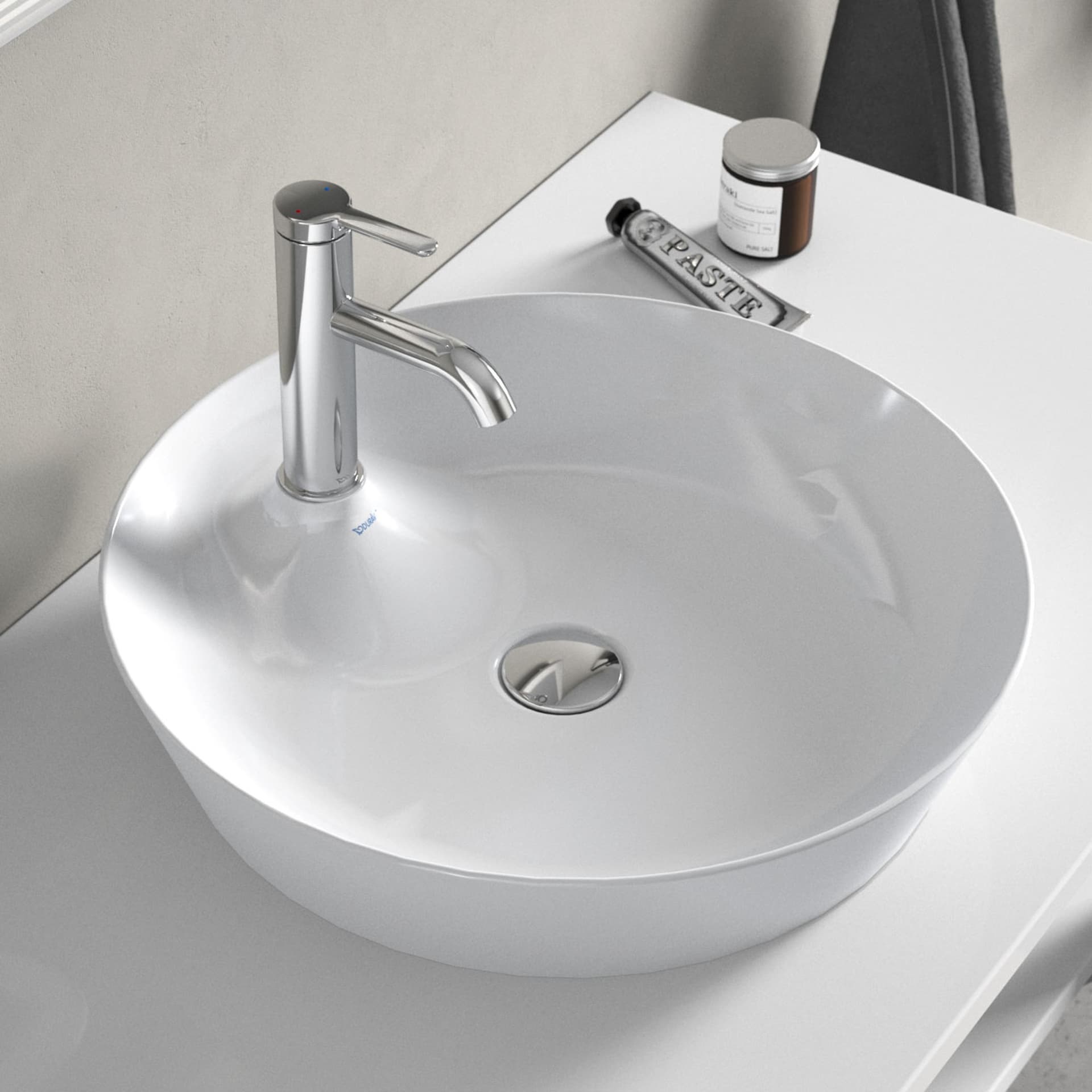 Монолитные ванны со встроенным подголовником